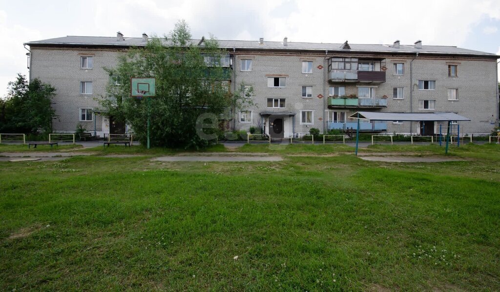 квартира г Ялуторовск пер Шоссейный 8 фото 14