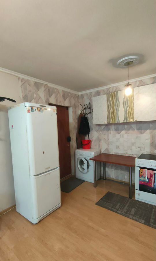 комната г Тюмень р-н Центральный ул Шишкова 17 фото 1