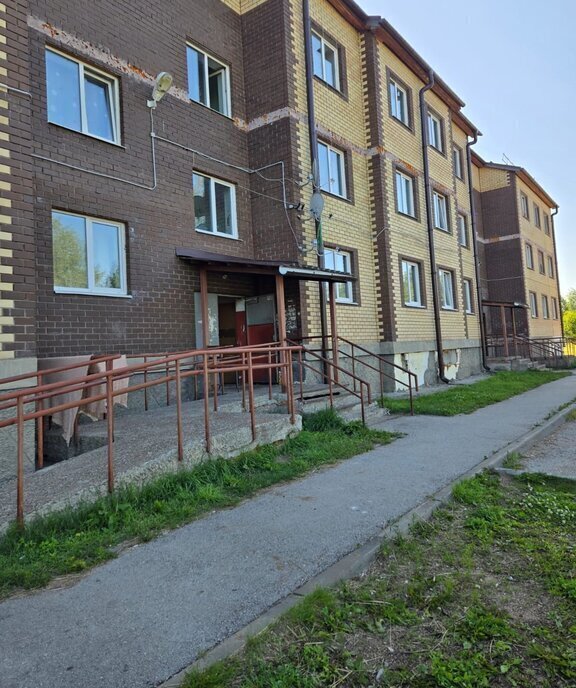 квартира г Краснокамск п Оверята ул Заводская 6 фото 15