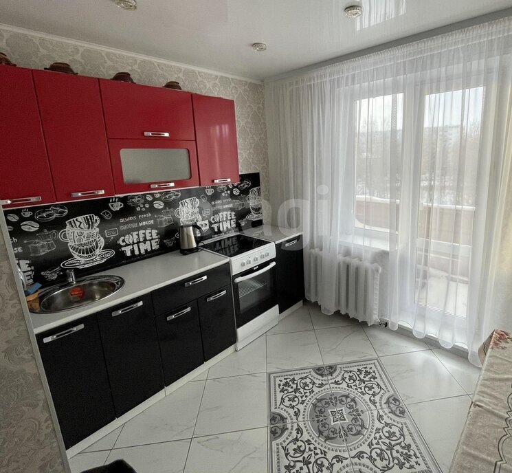 квартира г Тобольск 13, 10-й микрорайон фото 1