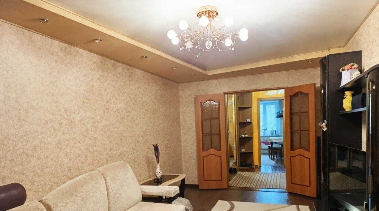 квартира г Омск р-н Октябрьский ул. Николая Кузнецова, 3 фото 1