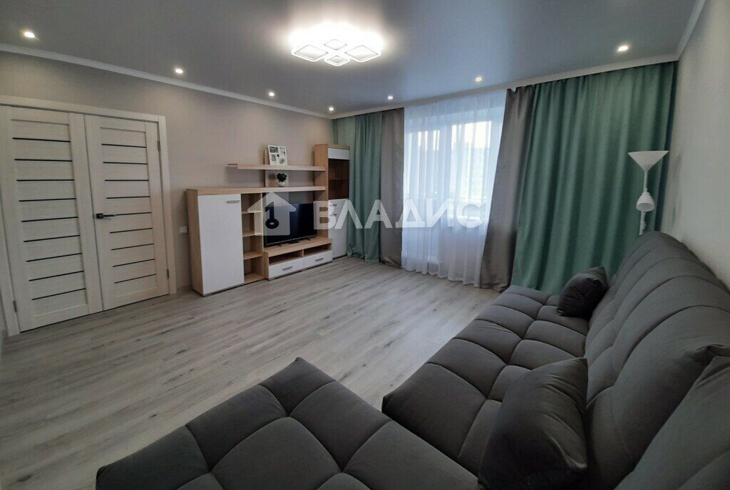 квартира г Тобольск р-н мкр 9 15А фото 1