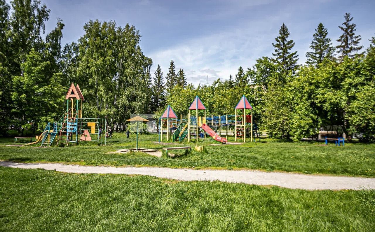 квартира г Бердск ул Лунная 4 фото 1