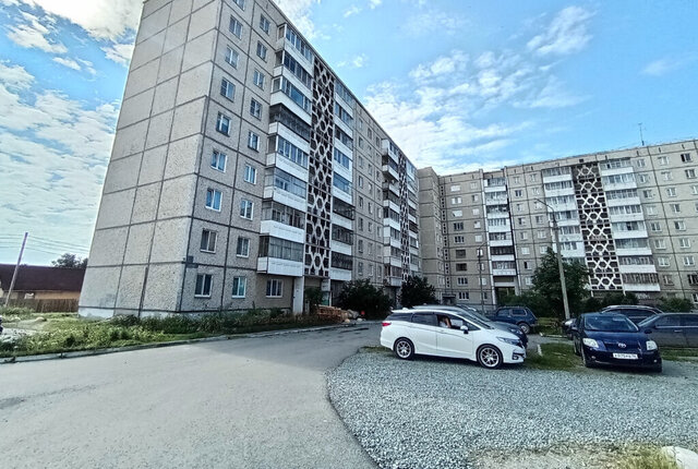 квартира ул Павла Зыкина 13 фото