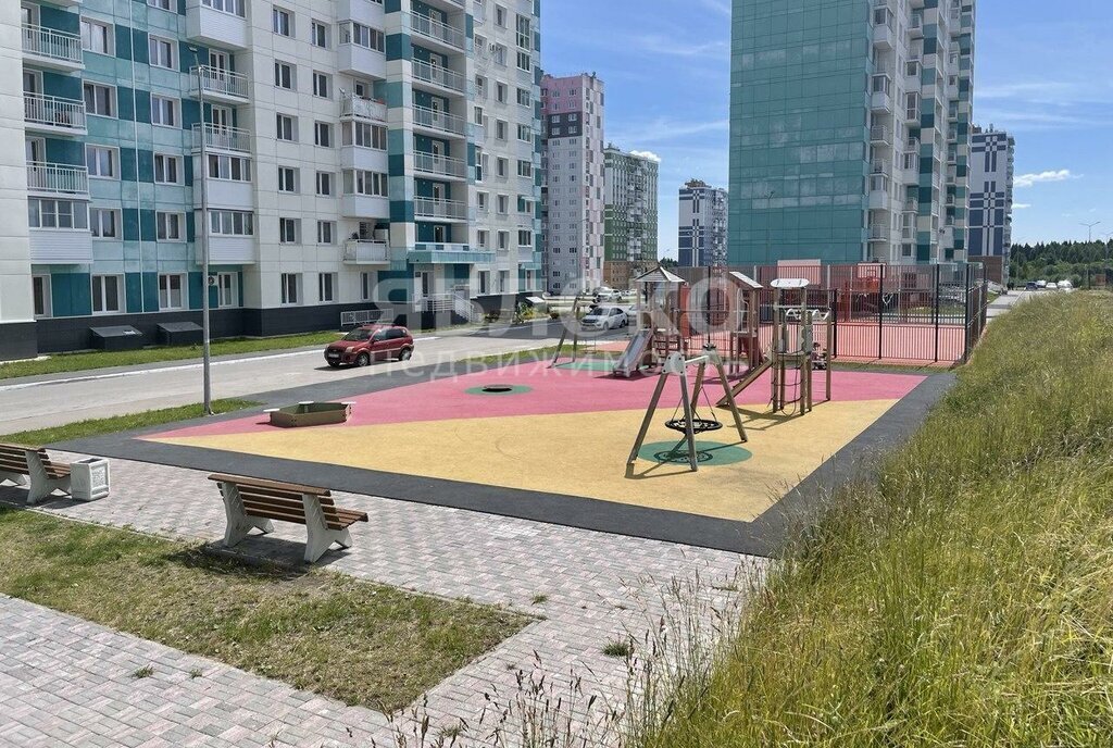 квартира г Березники Усольский-2 б-р Строгановский 15 ЖК «ЛюбимоВ» фото 14