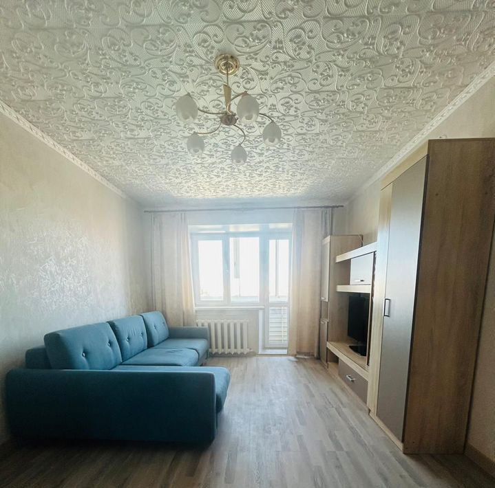 квартира у Мирнинский г Мирный ул Комсомольская 4 фото 1