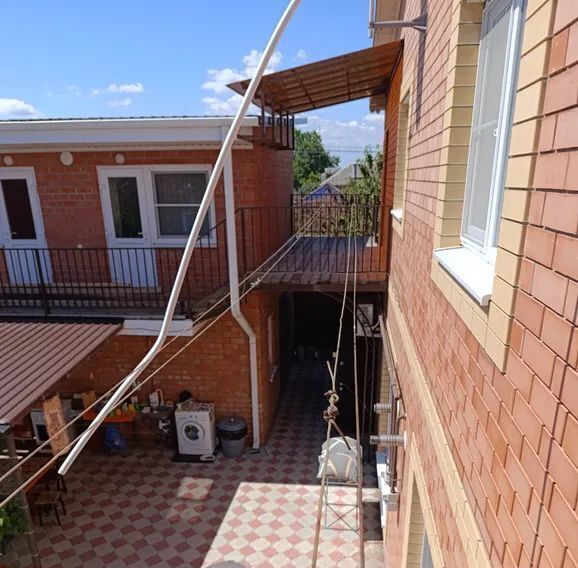 комната р-н Ейский г Ейск ул Кухаренко 11 фото 8