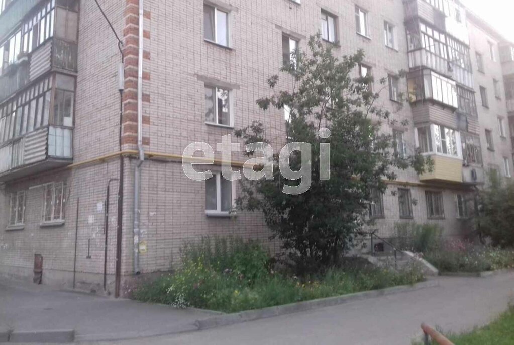 квартира г Курган ул Володарского 62 фото 10