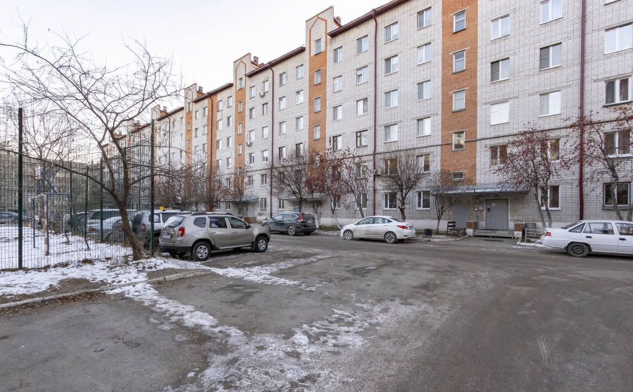 квартира г Тюмень р-н Ленинский ул Малышева 18 мкр-н Тарманы фото 26