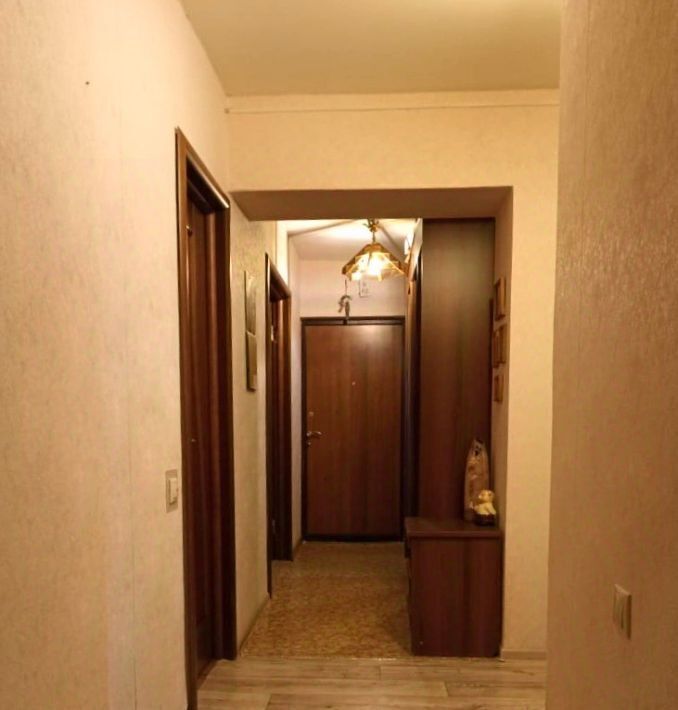 квартира г Волгоград р-н Тракторозаводский ул им. Николая Отрады 20б фото 12