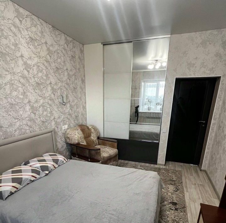 квартира г Омск р-н Кировский ул Конева 6 фото 13