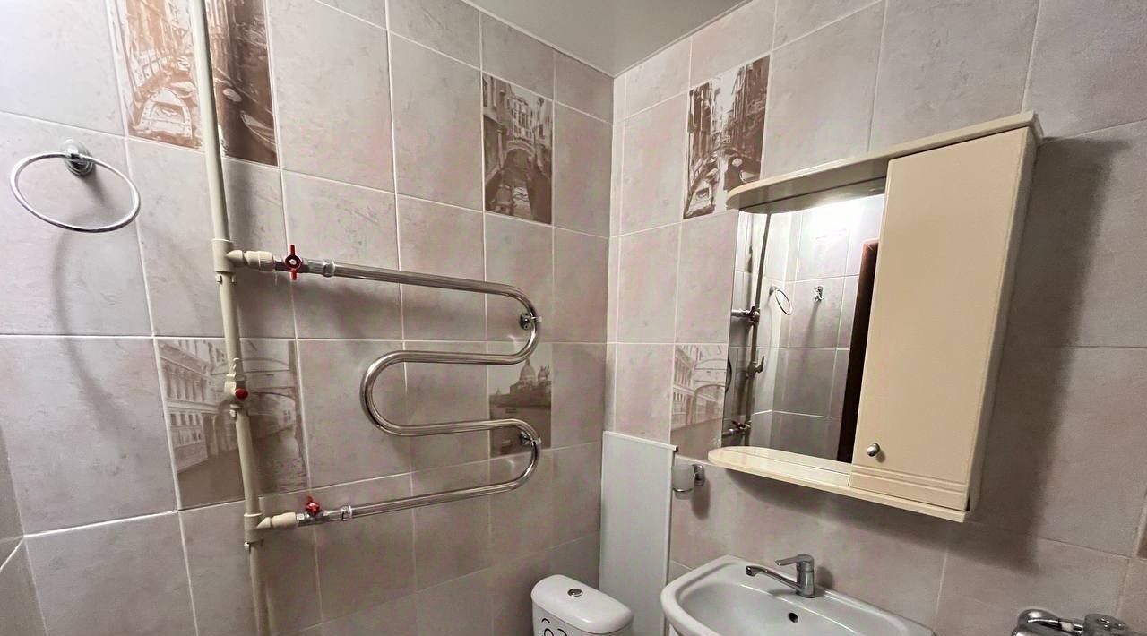 квартира г Астрахань р-н Кировский ул Куликова 56к/1 фото 15