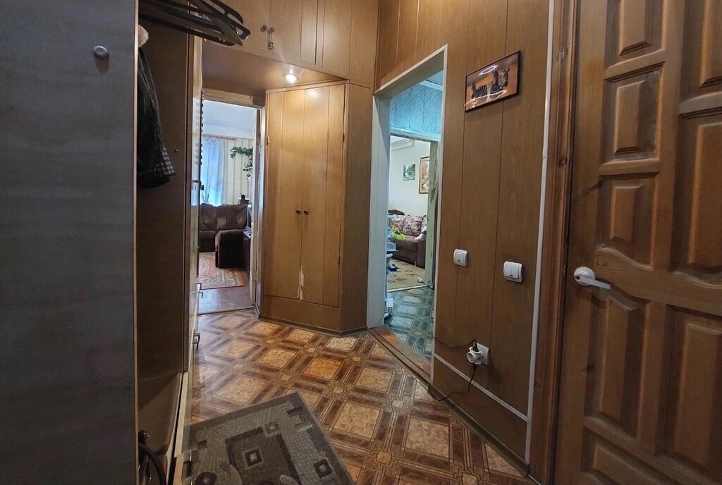 квартира г Каменск-Шахтинский ул Ворошилова 1 фото 3