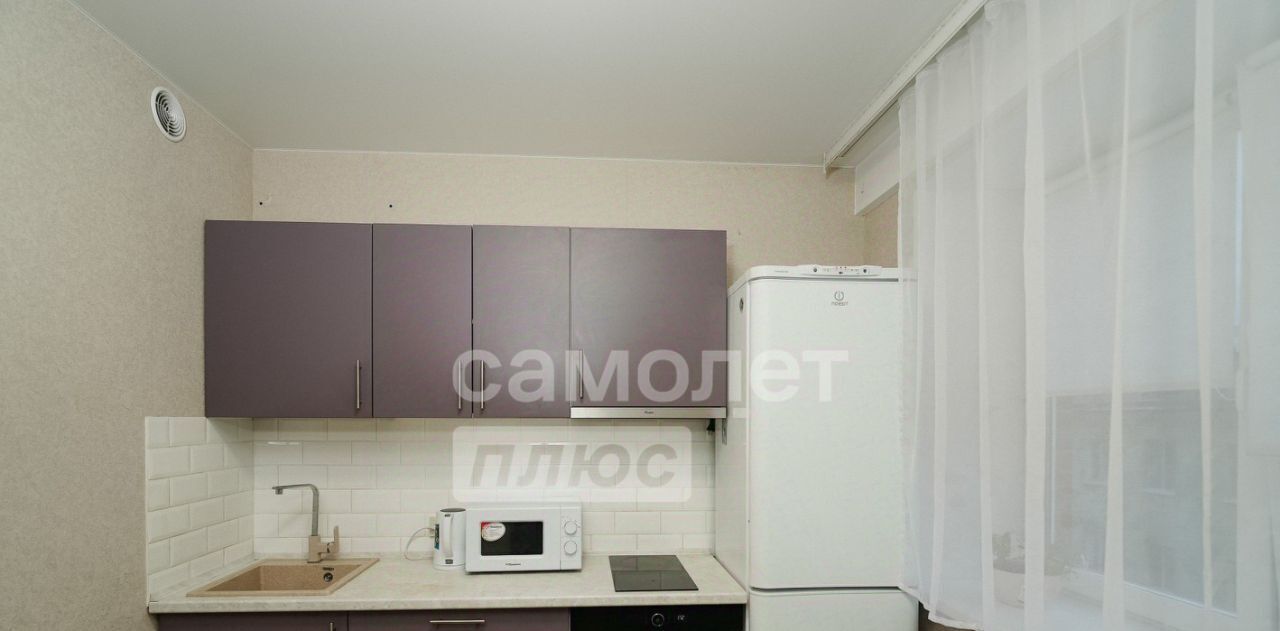 квартира г Омск р-н Центральный ул Сурикова 22/1 пос. Амурский фото 5