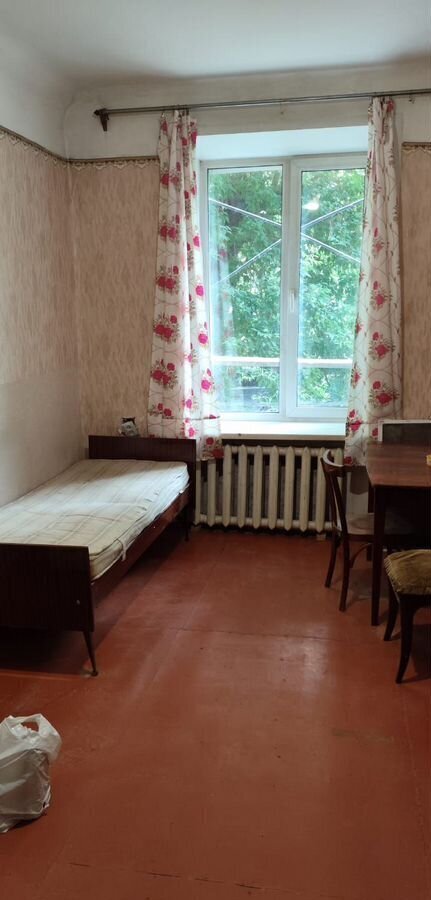 комната г Барнаул р-н Октябрьский б-р 9 Января 88 мкр-н ВРЗ фото 1