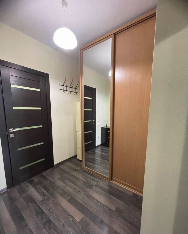 квартира г Тюмень р-н Калининский ул Фармана Салманова 4 фото 7