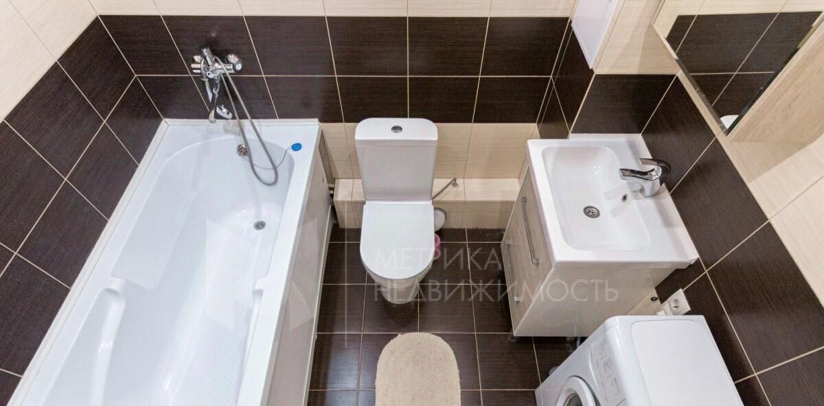 квартира г Тюмень р-н Ленинский ул Тимофея Чаркова 81к/1 фото 14