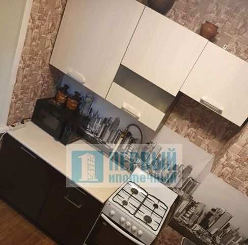 квартира ул Кутрухина 12 фото