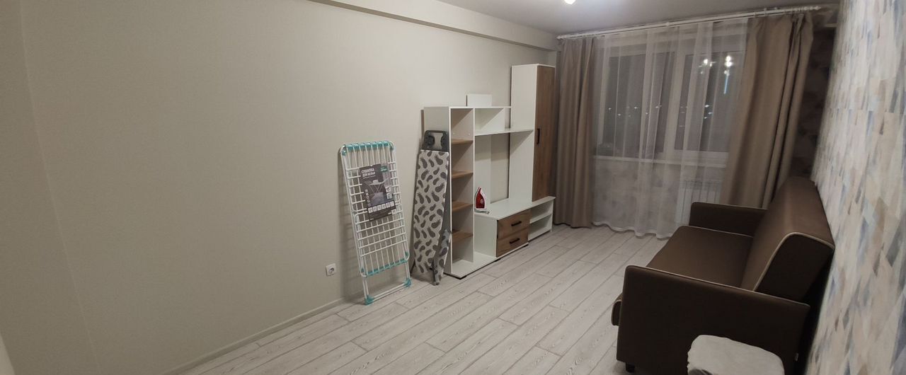 квартира г Киров р-н Ленинский ул Анжелия Михеева 18а фото 3