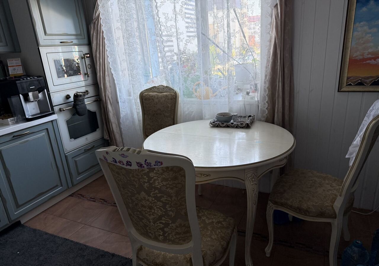 квартира г Губкинский 9-й мкр-н, 16, Тюменская обл. фото 1