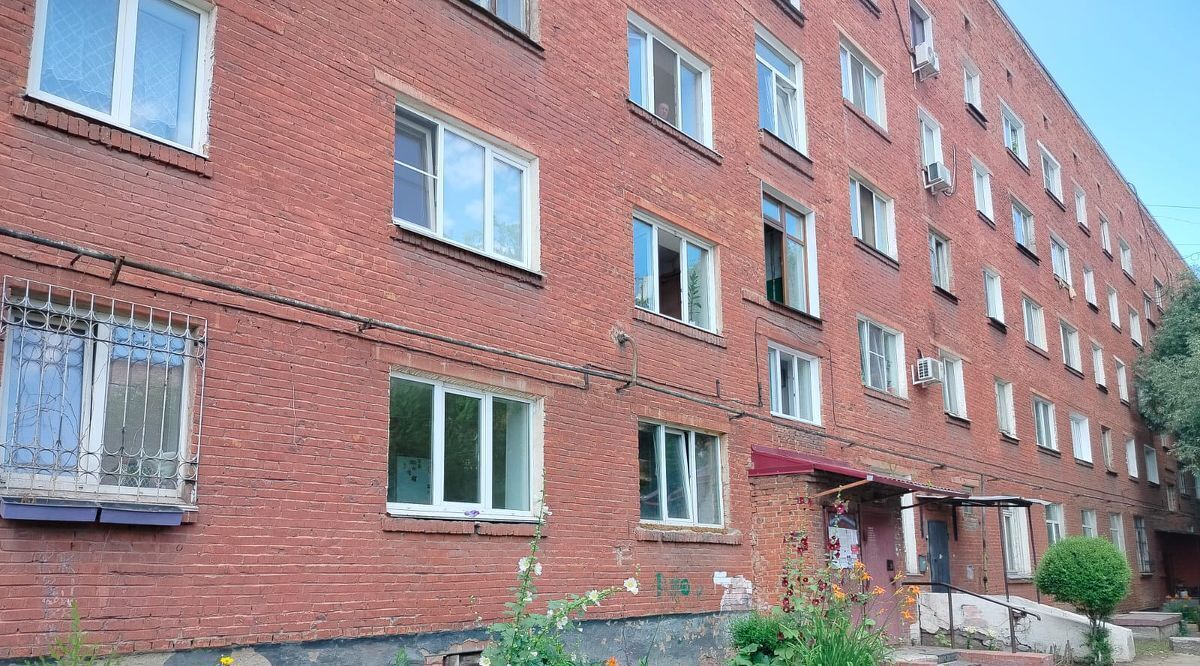 комната г Омск р-н Центральный ул Декабристов 155 фото 12