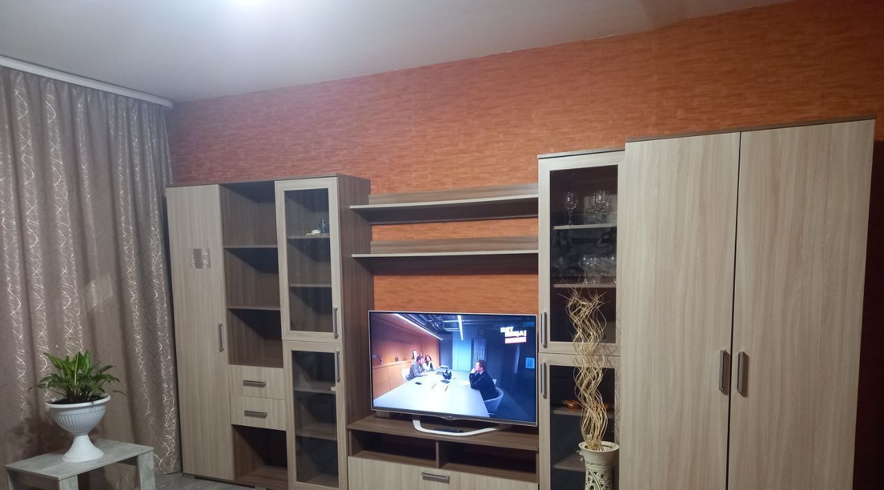 квартира г Серпухов ул Центральная 142к/3 фото 2