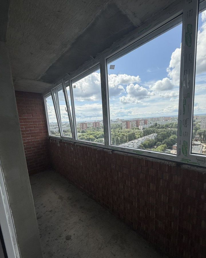 квартира г Тольятти р-н Автозаводский пр-кт Степана Разина 16в фото 4