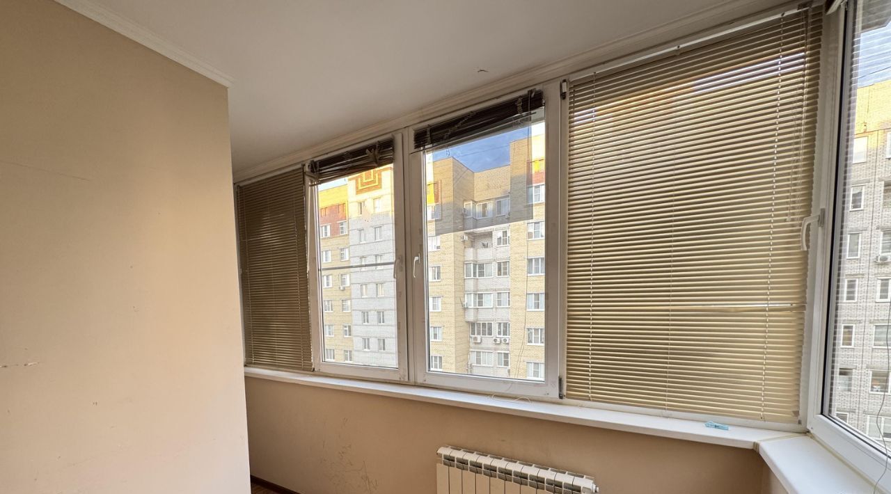 квартира г Астрахань р-н Советский ул Безжонова 82к/1 фото 3