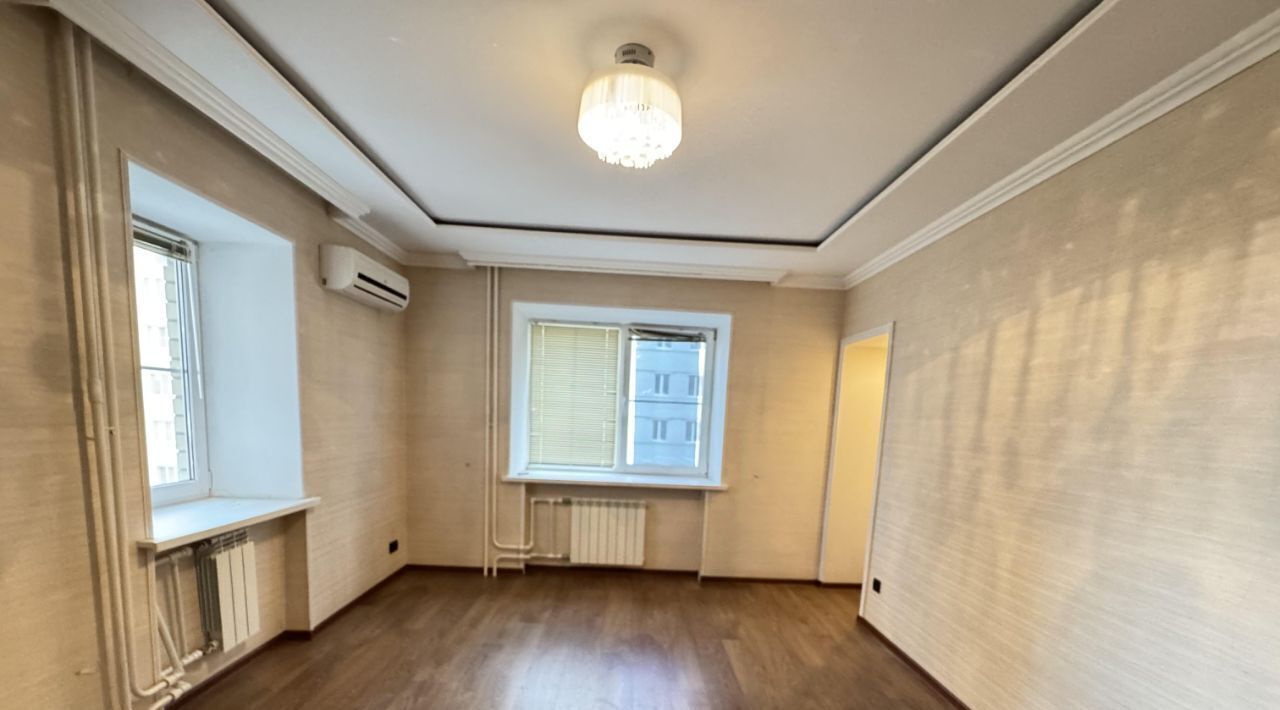 квартира г Астрахань р-н Советский ул Безжонова 82к/1 фото 6
