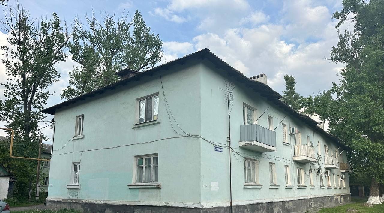 квартира г Новошахтинск ул 4-я Пятилетка 39 фото 1