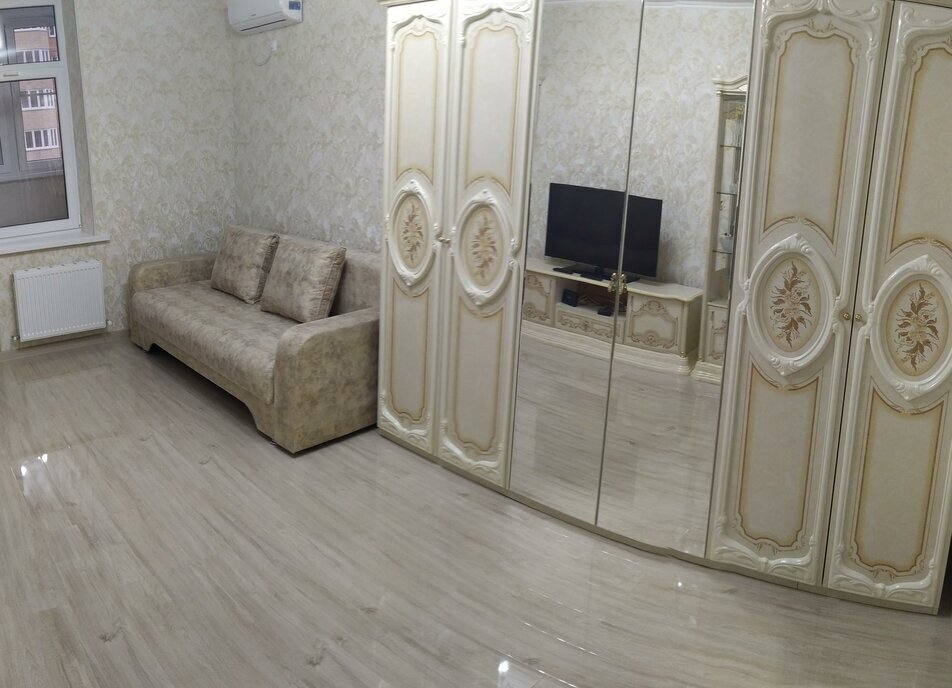 квартира г Краснодар ул им. Героя Яцкова И.В. 16 фото 1