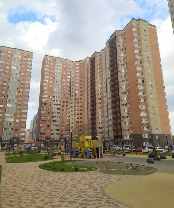 квартира г Краснодар ул им. Героя Яцкова И.В. 16 фото 11