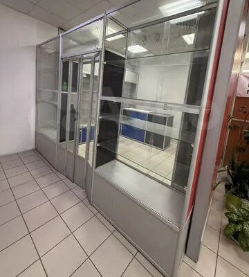 торговое помещение г Мурманск ул Баумана 3 фото 2