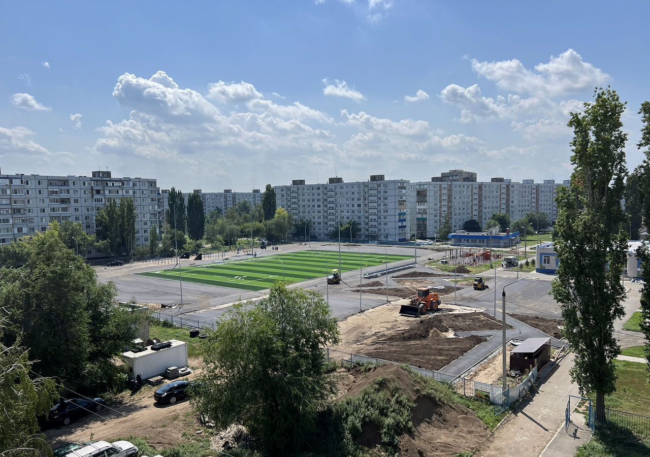 квартира г Балаково ул Братьев Захаровых 8 Балаковский р-н, муниципальное образование фото 1