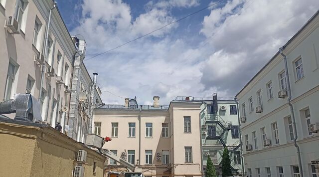 метро Кропоткинская ул Волхонка 9с/2 фото