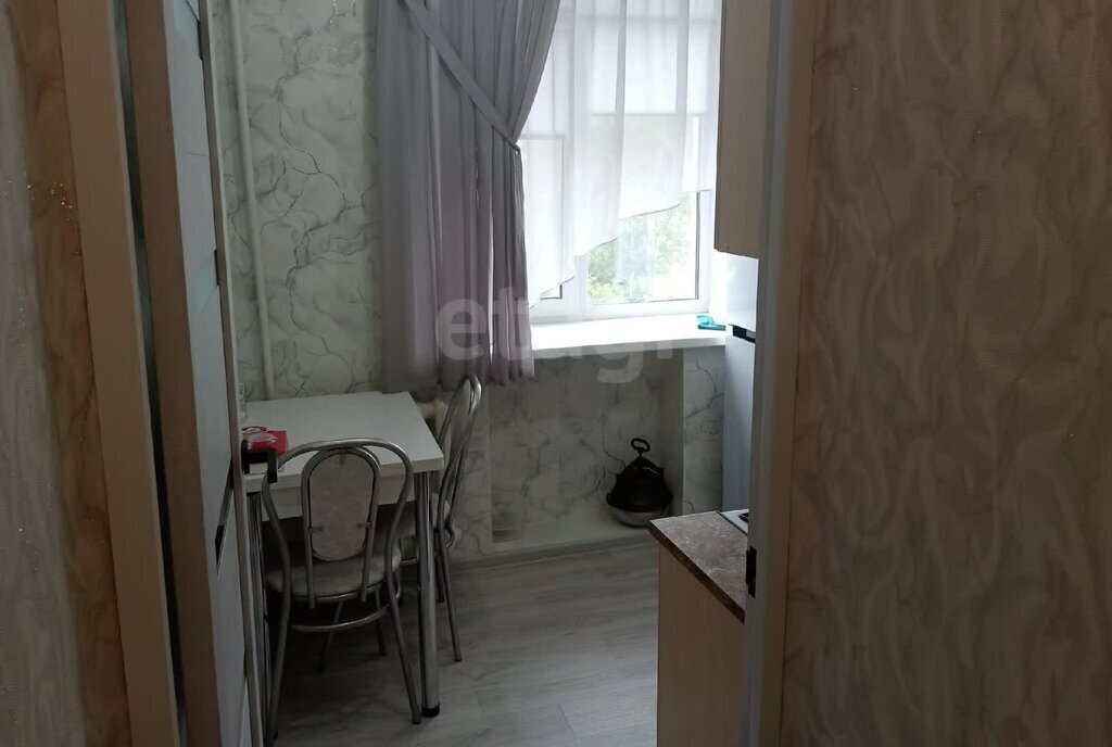 квартира г Ишим ул Шаронова 7 фото 10