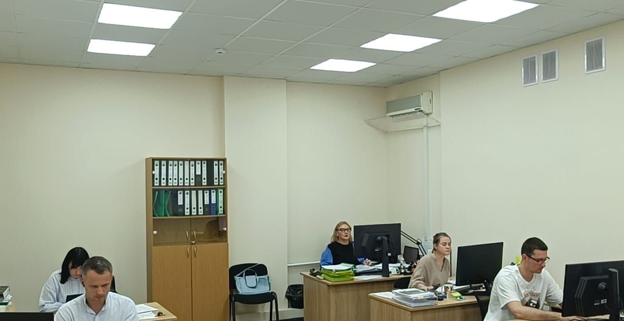 свободного назначения г Азов пл Петровская 5/30 фото 2