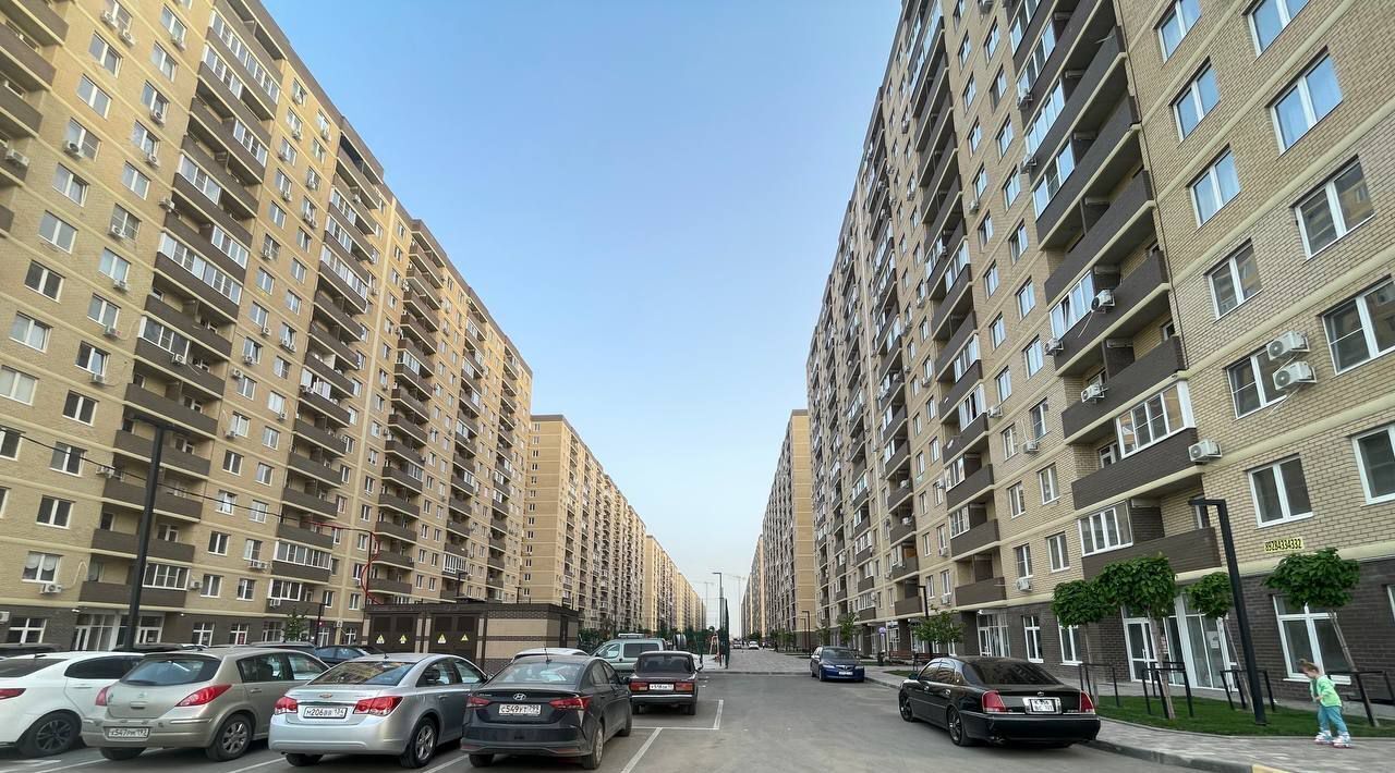 свободного назначения г Краснодар р-н Прикубанский ул им. лётчика Позднякова 2к/15 фото 16