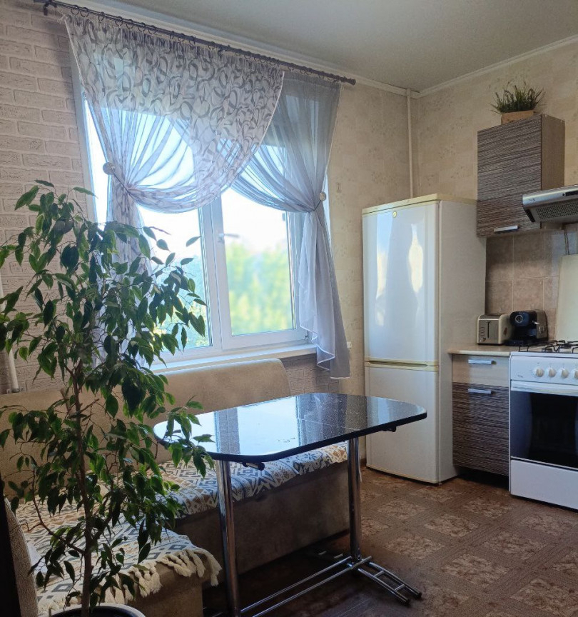 квартира г Саратов Солнечный им. Уфимцева К. Г. улица, 6 к 4 фото 2
