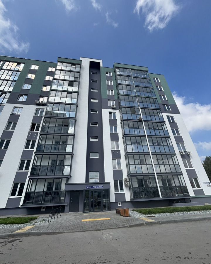 квартира г Тольятти р-н Автозаводский ул Маршала Жукова 60 фото 1