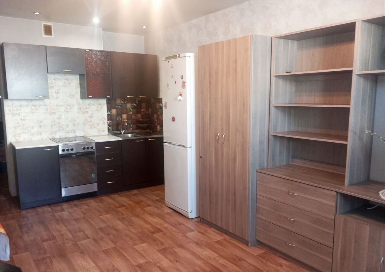 квартира г Новосибирск р-н Кировский ул Виктора Уса 13 фото 2