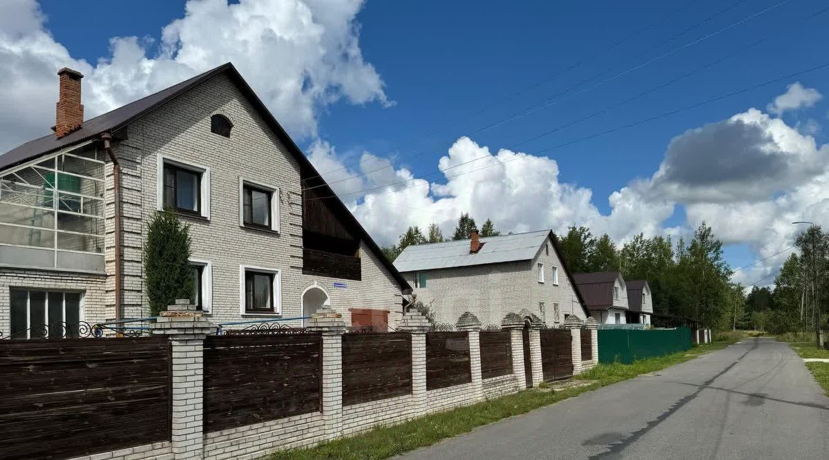 дом г Гусь-Хрустальный п Гусевский ул Первомайская 32 фото 2