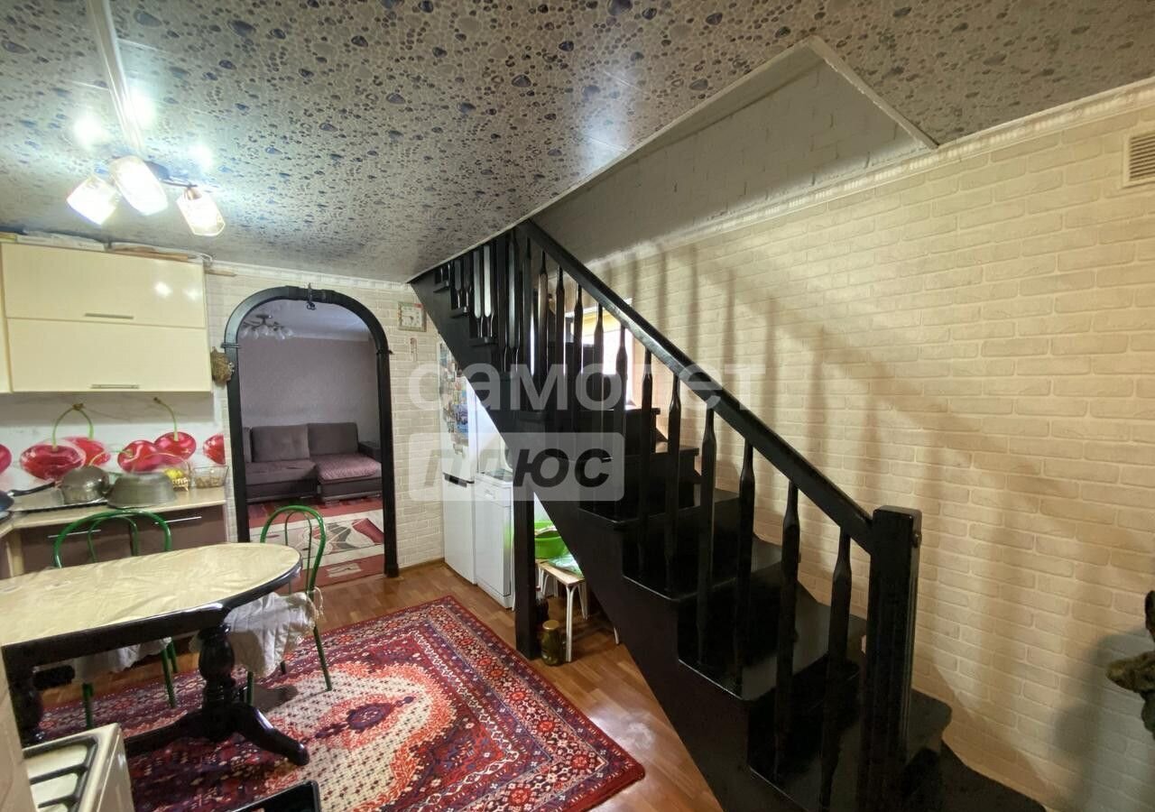 дом г Омск р-н Центральный ул 21-я Линия фото 8
