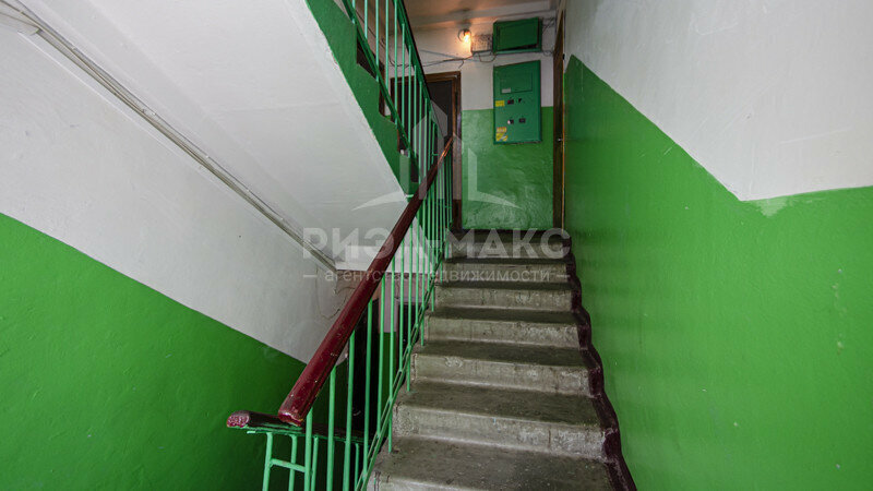 квартира г Брянск р-н Советский ул Мало-Завальская 1 фото 16