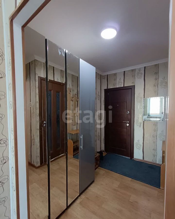 квартира г Тобольск 8-й мкр-н, 14 фото 8