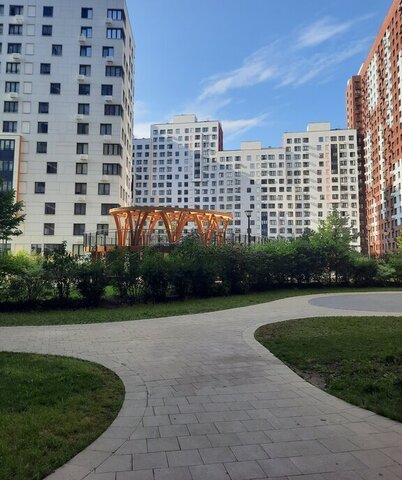 п Московский ул Родниковая 30к/1 фото
