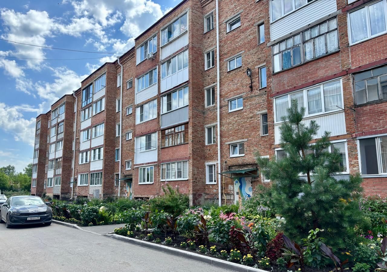 квартира г Омск мкр Крутая Горка р-н Октябрьский ул Крутогорская 16 фото 4