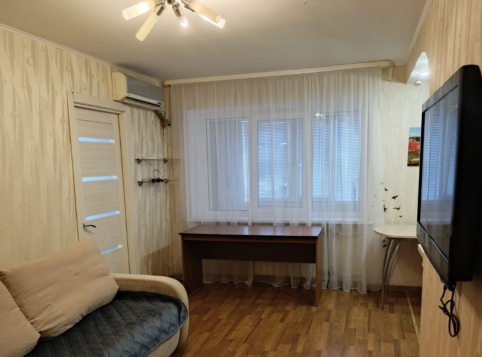 квартира г Волгоград р-н Центральный ул им. Глазкова 13 фото 2
