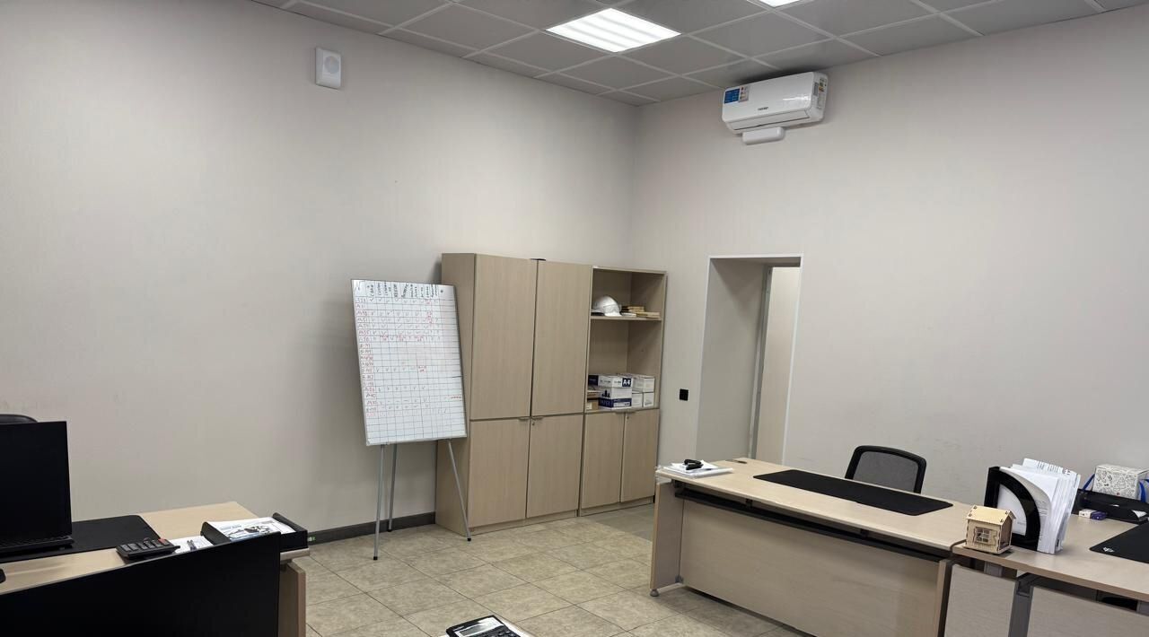 офис г Екатеринбург Центр, ул. Братьев Быковых, 28 фото 6