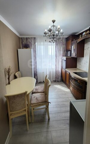 квартира ул Красных Зорь 148 Центральный АО фото